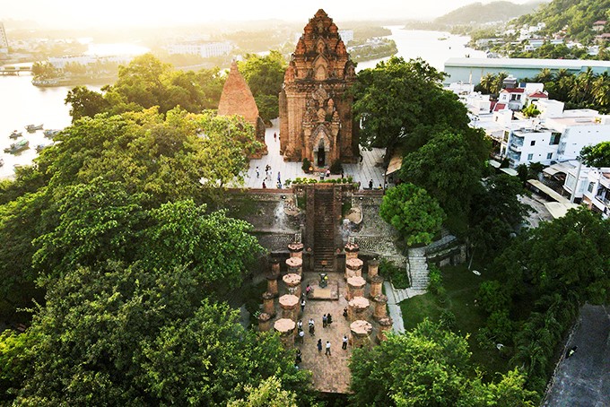 thap-ba-ponagar